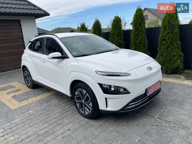 Білий Хендай Kona, об'ємом двигуна 0 л та пробігом 35 тис. км за 15500 $, фото 11 на Automoto.ua