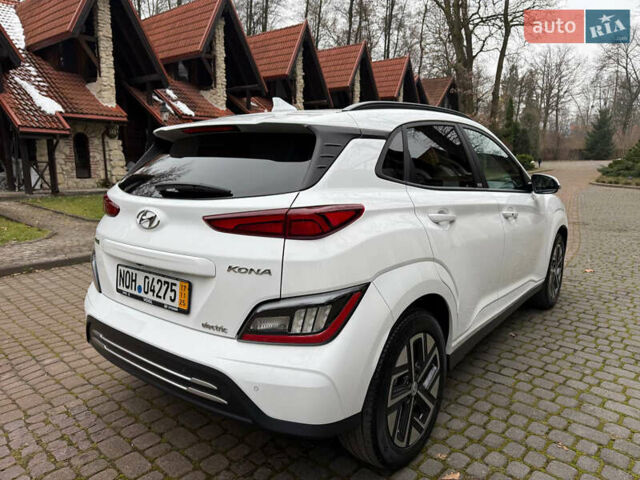 Белый Хендай Kona, объемом двигателя 0 л и пробегом 65 тыс. км за 17400 $, фото 8 на Automoto.ua