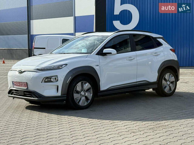 Білий Хендай Kona, об'ємом двигуна 0 л та пробігом 55 тис. км за 19950 $, фото 5 на Automoto.ua