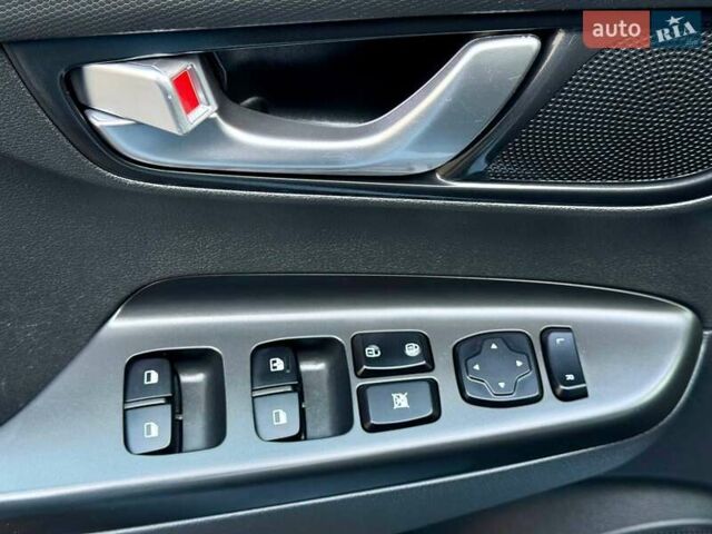 Білий Хендай Kona, об'ємом двигуна 0 л та пробігом 34 тис. км за 16999 $, фото 14 на Automoto.ua