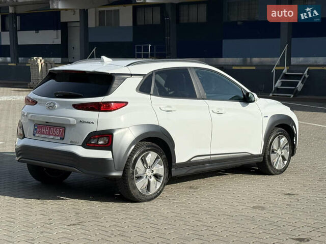 Білий Хендай Kona, об'ємом двигуна 0 л та пробігом 55 тис. км за 19950 $, фото 11 на Automoto.ua