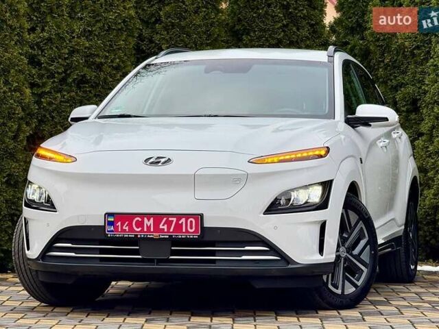 Белый Хендай Kona, объемом двигателя 0 л и пробегом 33 тыс. км за 17700 $, фото 3 на Automoto.ua