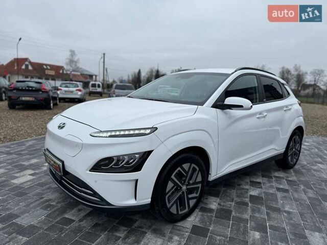 Білий Хендай Kona, об'ємом двигуна 0 л та пробігом 20 тис. км за 18699 $, фото 4 на Automoto.ua