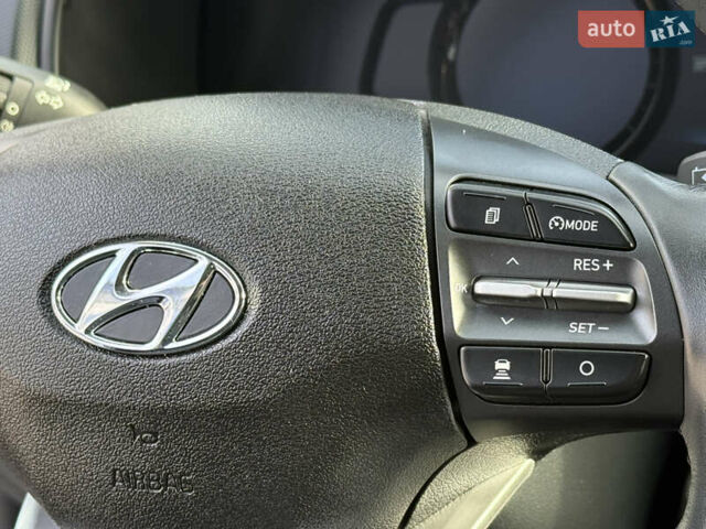 Білий Хендай Kona, об'ємом двигуна 0 л та пробігом 55 тис. км за 19950 $, фото 55 на Automoto.ua