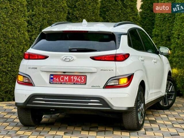 Белый Хендай Kona, объемом двигателя 0 л и пробегом 39 тыс. км за 17400 $, фото 6 на Automoto.ua