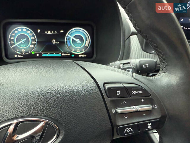 Белый Хендай Kona, объемом двигателя 0 л и пробегом 65 тыс. км за 17400 $, фото 47 на Automoto.ua