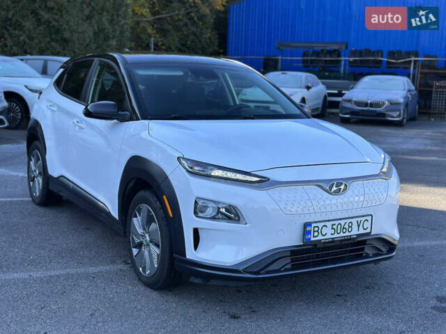 Білий Хендай Kona, об'ємом двигуна 0 л та пробігом 115 тис. км за 16800 $, фото 2 на Automoto.ua