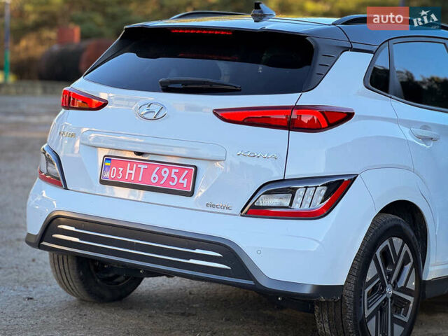 Белый Хендай Kona, объемом двигателя 0 л и пробегом 148 тыс. км за 18500 $, фото 22 на Automoto.ua