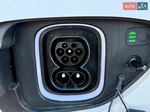 Білий Хендай Kona, об'ємом двигуна 0 л та пробігом 34 тис. км за 16999 $, фото 37 на Automoto.ua