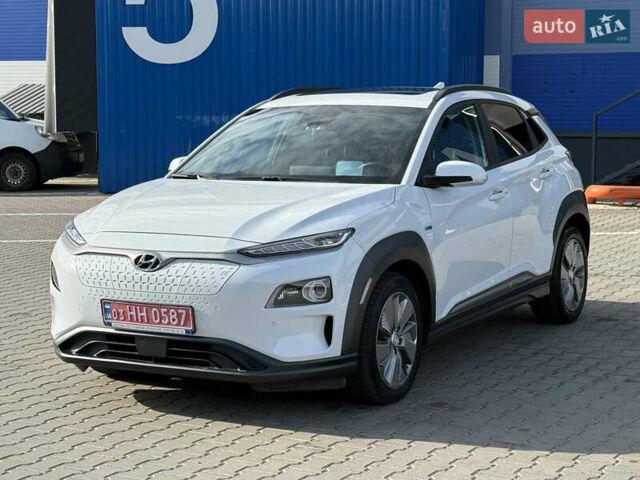 Білий Хендай Kona, об'ємом двигуна 0 л та пробігом 55 тис. км за 19950 $, фото 4 на Automoto.ua