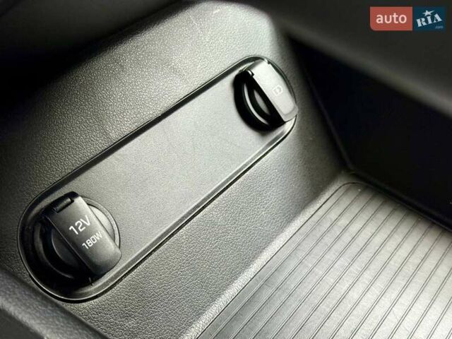 Белый Хендай Kona, объемом двигателя 0 л и пробегом 33 тыс. км за 17700 $, фото 42 на Automoto.ua