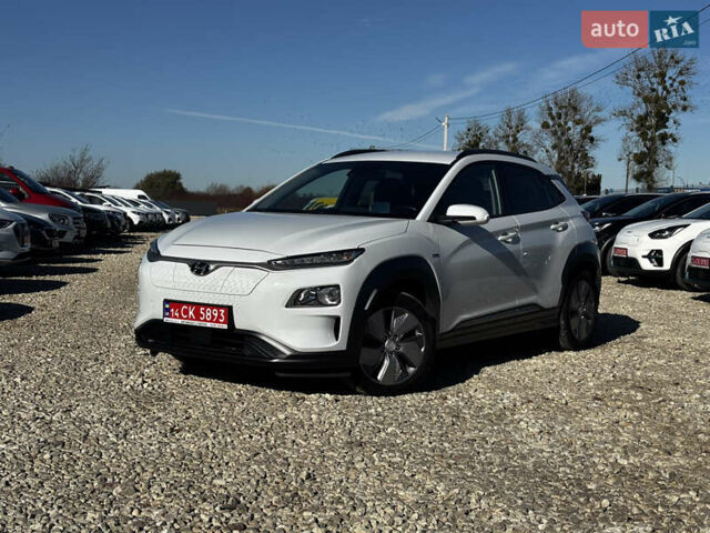 Білий Хендай Kona, об'ємом двигуна 0 л та пробігом 53 тис. км за 15900 $, фото 4 на Automoto.ua