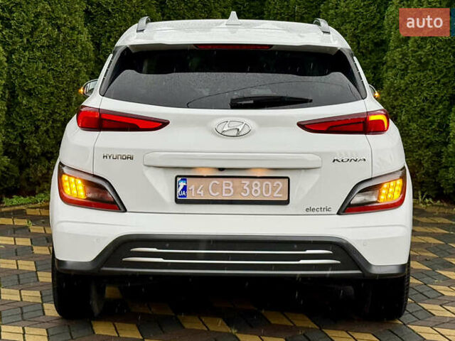 Білий Хендай Kona, об'ємом двигуна 0 л та пробігом 23 тис. км за 16900 $, фото 5 на Automoto.ua