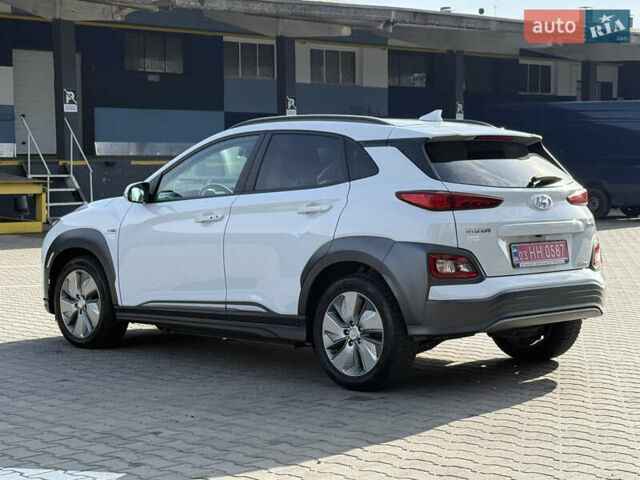 Білий Хендай Kona, об'ємом двигуна 0 л та пробігом 55 тис. км за 19950 $, фото 7 на Automoto.ua