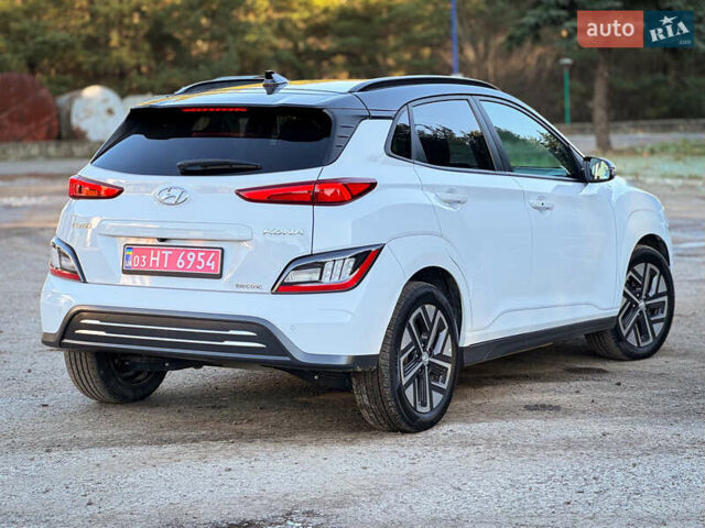 Белый Хендай Kona, объемом двигателя 0 л и пробегом 148 тыс. км за 18500 $, фото 21 на Automoto.ua