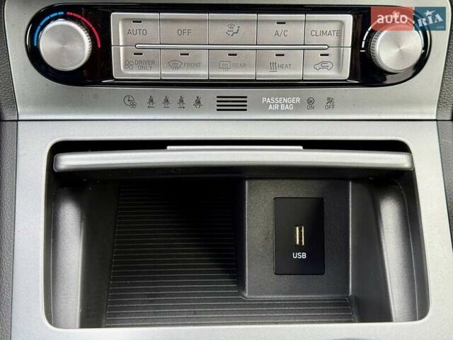 Белый Хендай Kona, объемом двигателя 0 л и пробегом 39 тыс. км за 17400 $, фото 31 на Automoto.ua