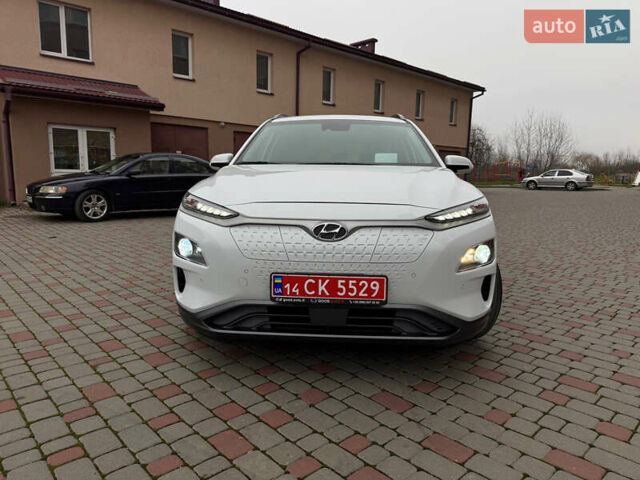 Білий Хендай Kona, об'ємом двигуна 0 л та пробігом 174 тис. км за 17800 $, фото 1 на Automoto.ua
