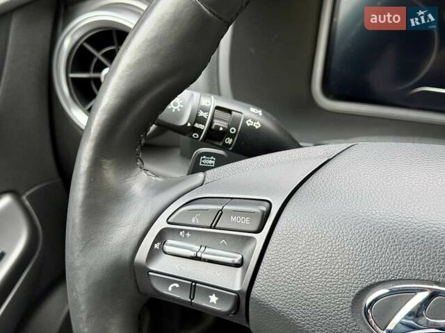 Белый Хендай Kona, объемом двигателя 0 л и пробегом 39 тыс. км за 17400 $, фото 29 на Automoto.ua