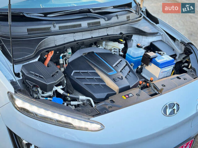 Белый Хендай Kona, объемом двигателя 0 л и пробегом 148 тыс. км за 18500 $, фото 54 на Automoto.ua