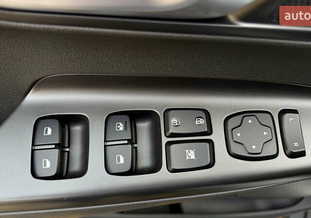 Белый Хендай Kona, объемом двигателя 0 л и пробегом 56 тыс. км за 16800 $, фото 13 на Automoto.ua
