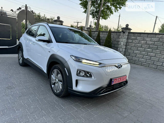 Білий Хендай Kona, об'ємом двигуна 0 л та пробігом 92 тис. км за 17200 $, фото 25 на Automoto.ua