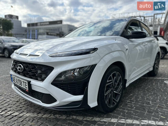 Білий Хендай Kona, об'ємом двигуна 1.6 л та пробігом 104 тис. км за 17700 $, фото 3 на Automoto.ua