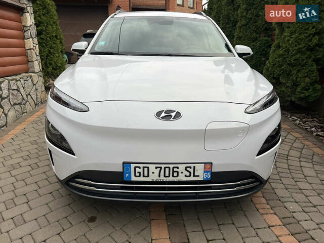 Белый Хендай Kona, объемом двигателя 0 л и пробегом 46 тыс. км за 17500 $, фото 6 на Automoto.ua