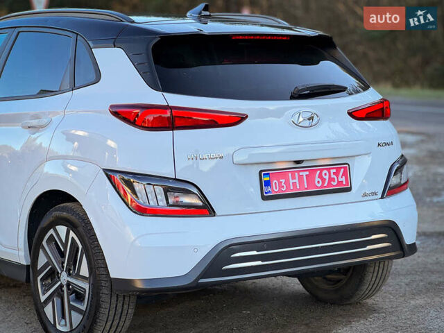 Белый Хендай Kona, объемом двигателя 0 л и пробегом 148 тыс. км за 18500 $, фото 15 на Automoto.ua