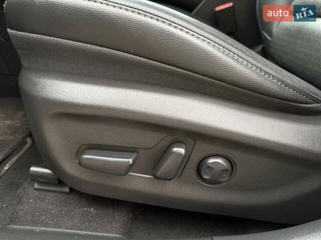 Білий Хендай Kona, об'ємом двигуна 0 л та пробігом 174 тис. км за 17800 $, фото 33 на Automoto.ua