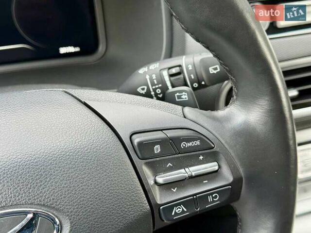 Белый Хендай Kona, объемом двигателя 0 л и пробегом 39 тыс. км за 17400 $, фото 30 на Automoto.ua