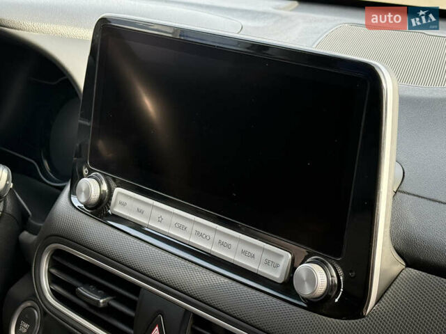 Білий Хендай Kona, об'ємом двигуна 0 л та пробігом 55 тис. км за 19950 $, фото 47 на Automoto.ua