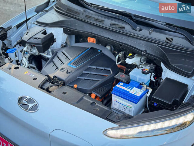 Белый Хендай Kona, объемом двигателя 0 л и пробегом 148 тыс. км за 18500 $, фото 55 на Automoto.ua