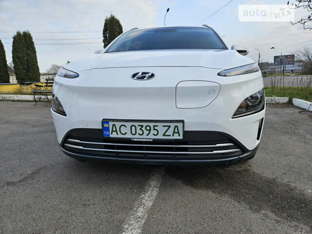 Білий Хендай Kona, об'ємом двигуна 0 л та пробігом 37 тис. км за 18899 $, фото 7 на Automoto.ua