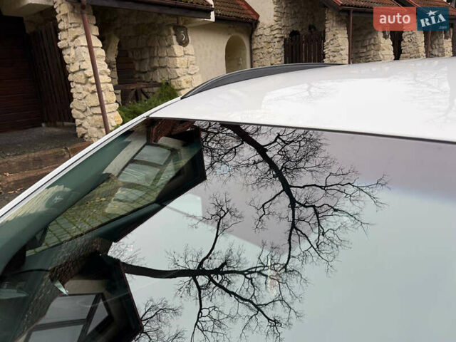 Белый Хендай Kona, объемом двигателя 0 л и пробегом 65 тыс. км за 17400 $, фото 23 на Automoto.ua