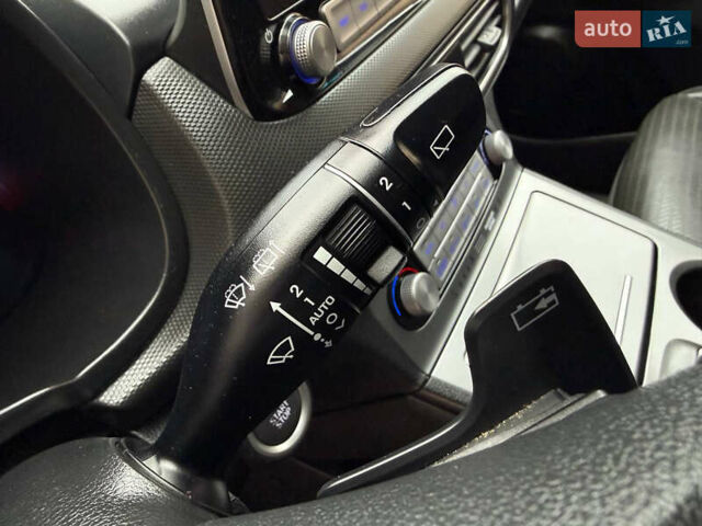 Білий Хендай Kona, об'ємом двигуна 0 л та пробігом 174 тис. км за 17800 $, фото 40 на Automoto.ua