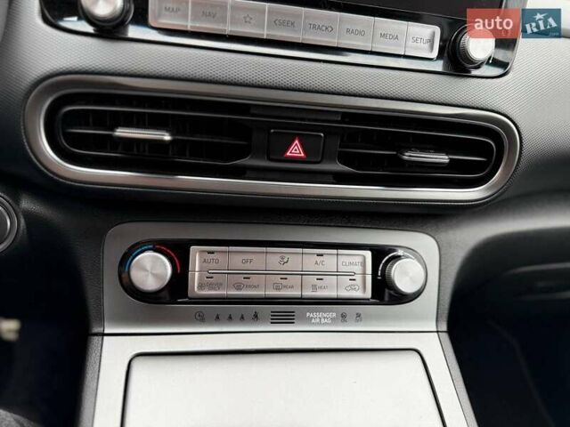 Білий Хендай Kona, об'ємом двигуна 0 л та пробігом 20 тис. км за 18699 $, фото 19 на Automoto.ua