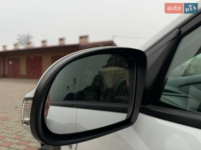 Білий Хендай Kona, об'ємом двигуна 0 л та пробігом 174 тис. км за 17800 $, фото 28 на Automoto.ua