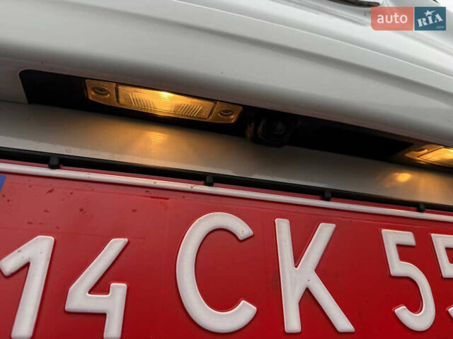 Білий Хендай Kona, об'ємом двигуна 0 л та пробігом 174 тис. км за 17800 $, фото 26 на Automoto.ua