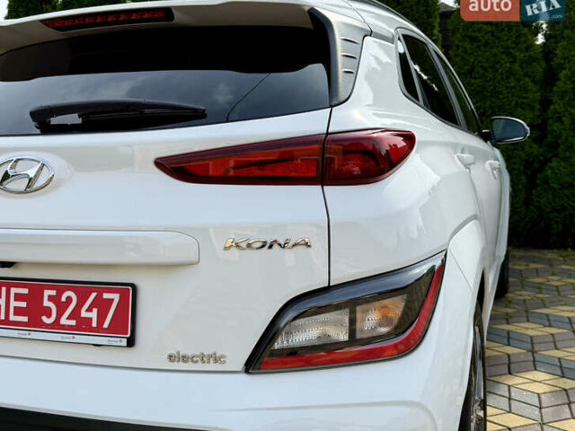 Белый Хендай Kona, объемом двигателя 0 л и пробегом 39 тыс. км за 16900 $, фото 15 на Automoto.ua