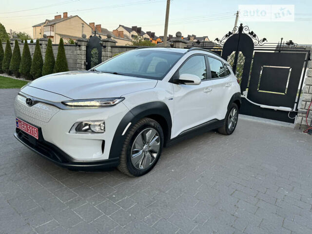 Білий Хендай Kona, об'ємом двигуна 0 л та пробігом 92 тис. км за 17200 $, фото 103 на Automoto.ua