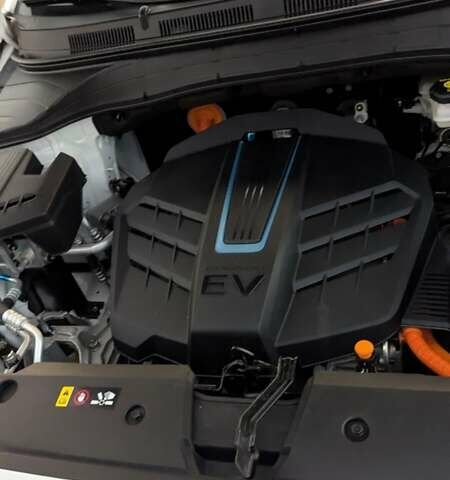 Білий Хендай Kona, об'ємом двигуна 0 л та пробігом 79 тис. км за 16950 $, фото 26 на Automoto.ua