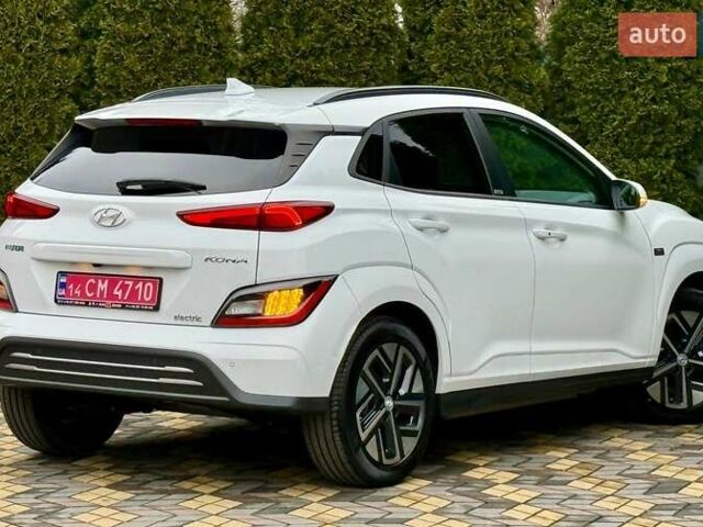 Белый Хендай Kona, объемом двигателя 0 л и пробегом 33 тыс. км за 17700 $, фото 9 на Automoto.ua