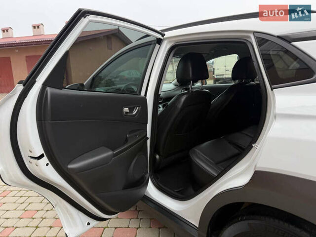 Білий Хендай Kona, об'ємом двигуна 0 л та пробігом 174 тис. км за 17800 $, фото 48 на Automoto.ua