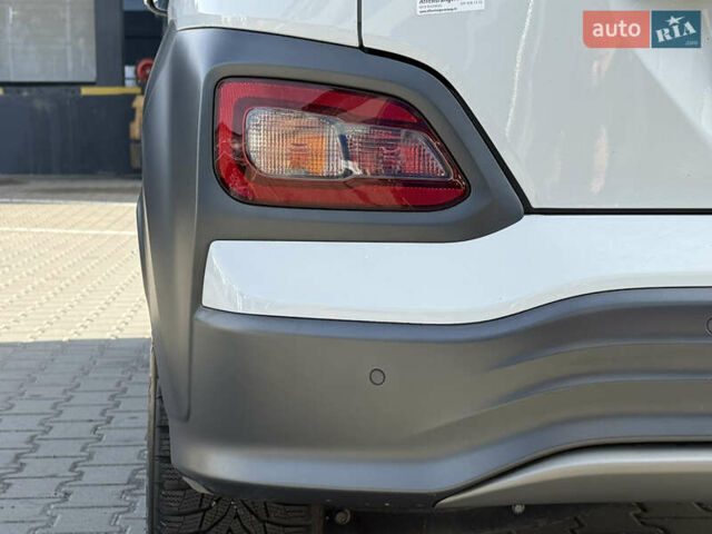 Білий Хендай Kona, об'ємом двигуна 0 л та пробігом 55 тис. км за 19950 $, фото 27 на Automoto.ua