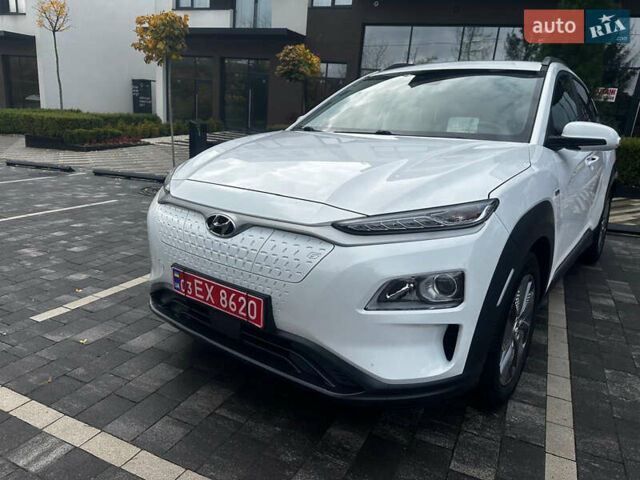 Белый Хендай Kona, объемом двигателя 0 л и пробегом 130 тыс. км за 18900 $, фото 8 на Automoto.ua