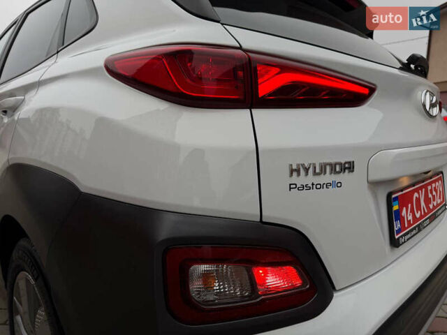 Білий Хендай Kona, об'ємом двигуна 0 л та пробігом 174 тис. км за 17800 $, фото 24 на Automoto.ua