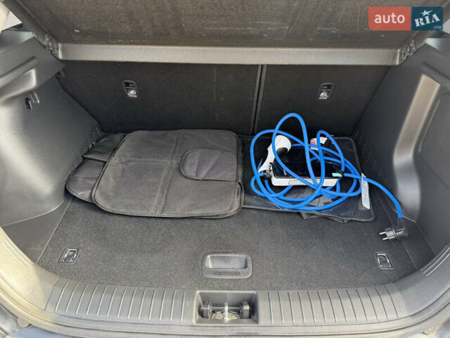 Білий Хендай Kona, об'ємом двигуна 0 л та пробігом 55 тис. км за 19950 $, фото 40 на Automoto.ua