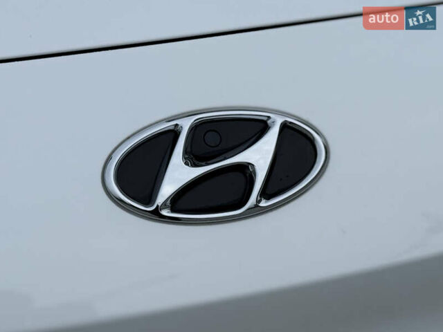 Білий Хендай Kona, об'ємом двигуна 0 л та пробігом 28 тис. км за 18700 $, фото 61 на Automoto.ua