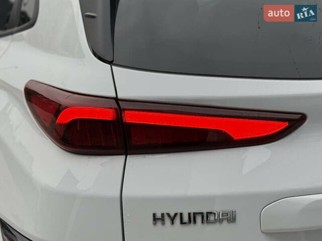 Білий Хендай Kona, об'ємом двигуна 0 л та пробігом 28 тис. км за 18700 $, фото 52 на Automoto.ua