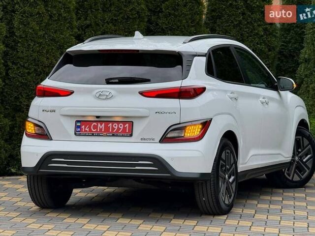 Белый Хендай Kona, объемом двигателя 0 л и пробегом 31 тыс. км за 17999 $, фото 9 на Automoto.ua